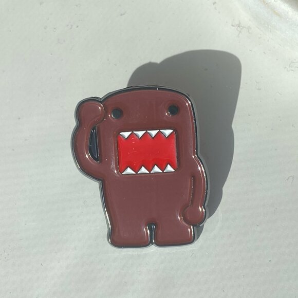 Domo Kun Enamel Pin Anime Cartoon Japan Kawaii Y2K Emo Mall Goth Tweemo Scene - Picture 5 of 6